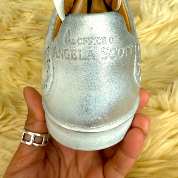 The Office Of Angelia Scott; The Elliott Silver Leather Sneaker - Picture 5 of 9